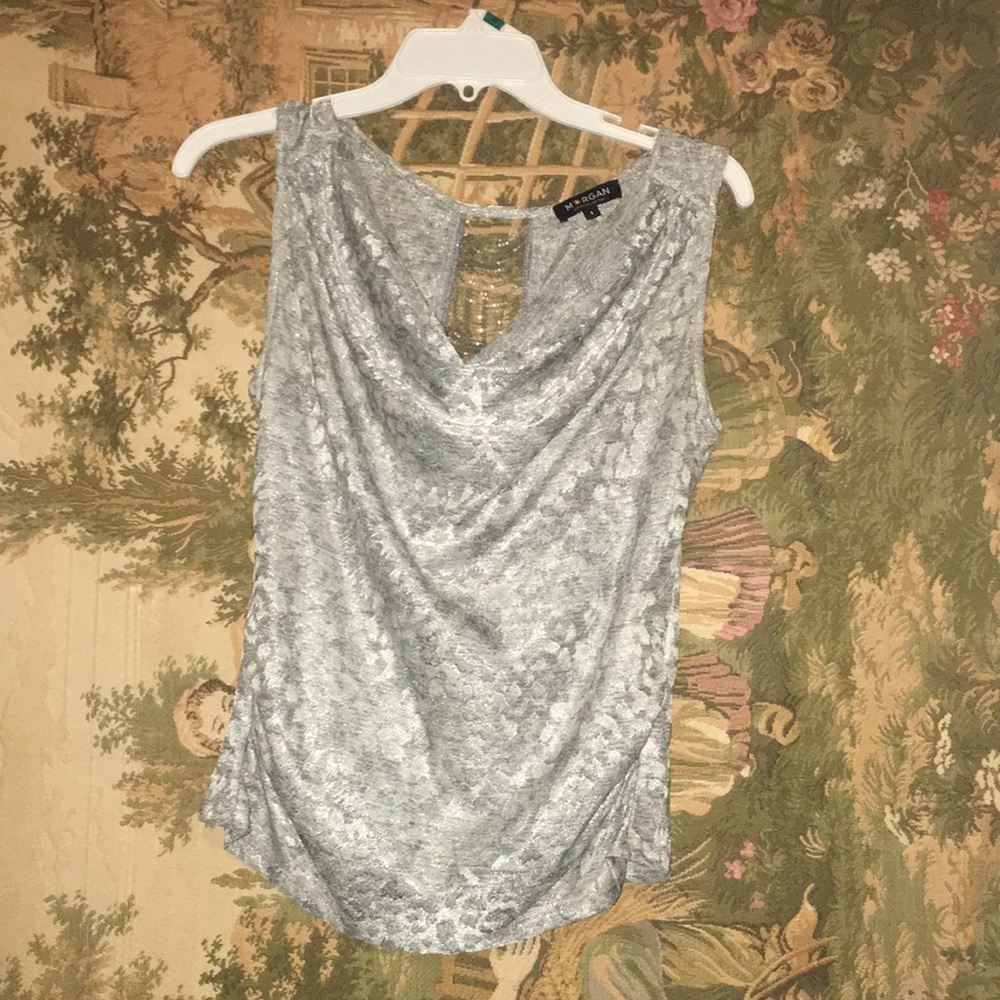 Beautiful blouse by Morgan morgandetion s